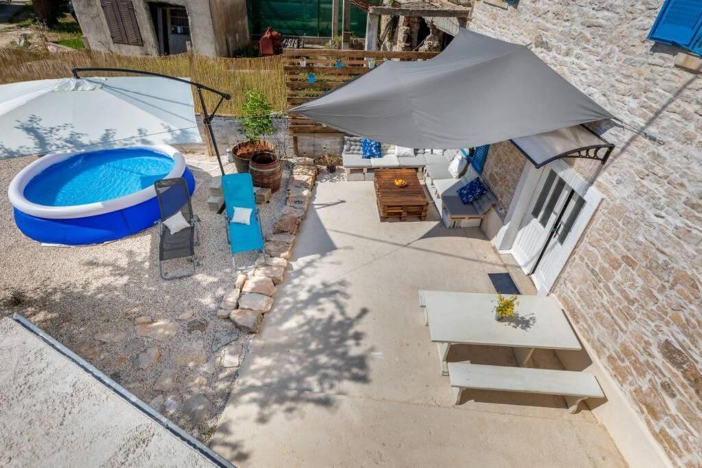 Casa Di Pietra Matelici Villa Divšići Buitenkant foto