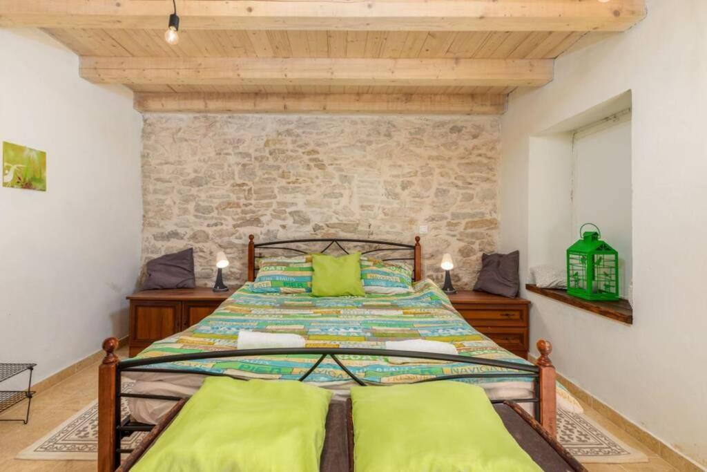 Casa Di Pietra Matelici Villa Divšići Buitenkant foto