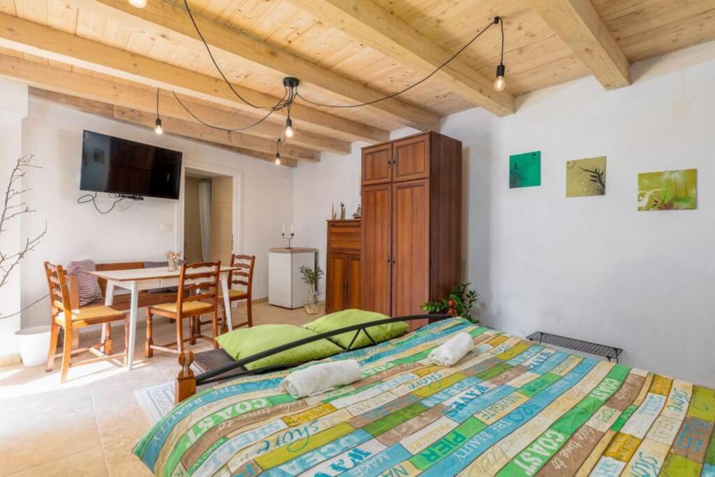 Casa Di Pietra Matelici Villa Divšići Buitenkant foto