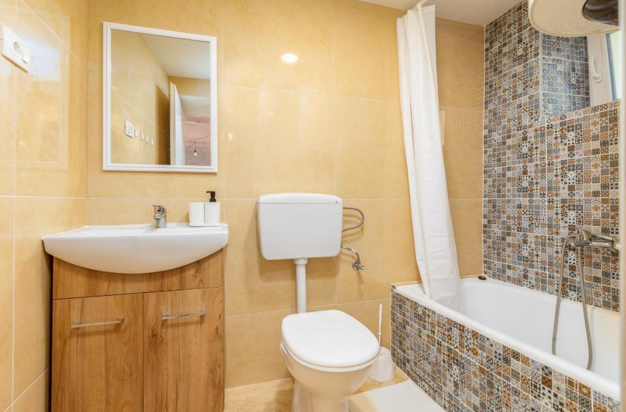 Casa Di Pietra Matelici Villa Divšići Buitenkant foto